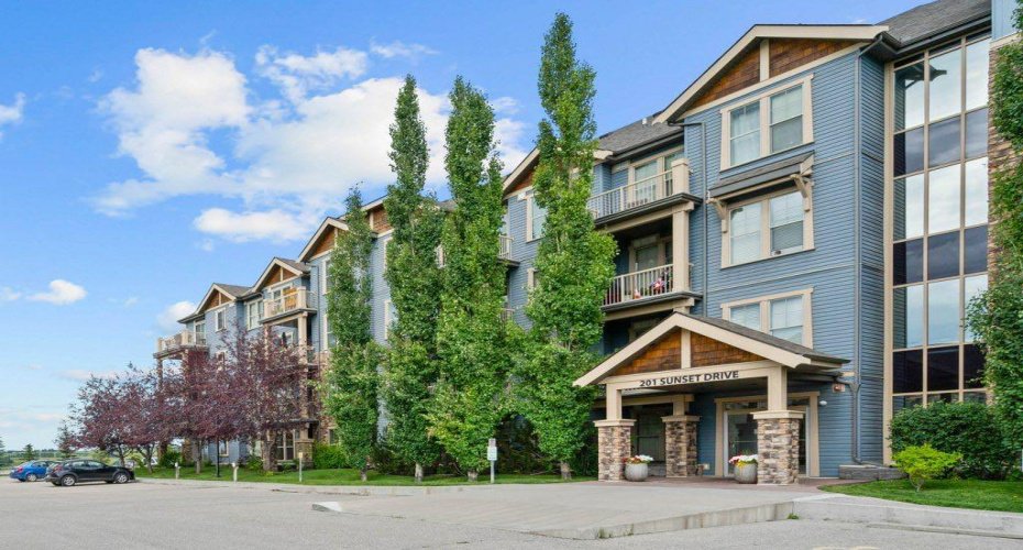 201 Sunset Drive, Cochrane, Alberta T4C0H5, 1 Bedroom Bedrooms, ,1 BathroomBathrooms,Residential,For Sale,Sunset,A2326716