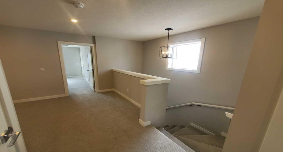 1045 West Lakeview Drive, Chestermere, Alberta T1X2T2, 3 Bedrooms Bedrooms, ,3 BathroomsBathrooms,Residential,For Sale,West Lakeview,A2326793