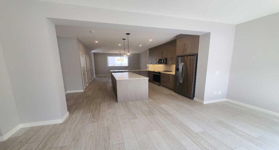 1045 West Lakeview Drive, Chestermere, Alberta T1X2T2, 3 Bedrooms Bedrooms, ,3 BathroomsBathrooms,Residential,For Sale,West Lakeview,A2326793
