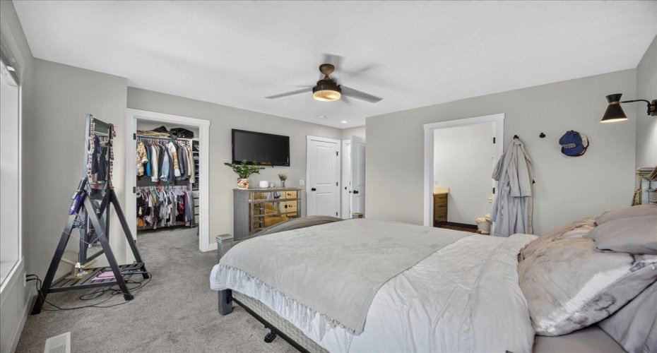 4620 81 Street, Calgary, Alberta T3B2P6, 4 Bedroom Bedrooms, 0 ,4 BathroomBathrooms,Residential,For Sale,81,0,A2325957