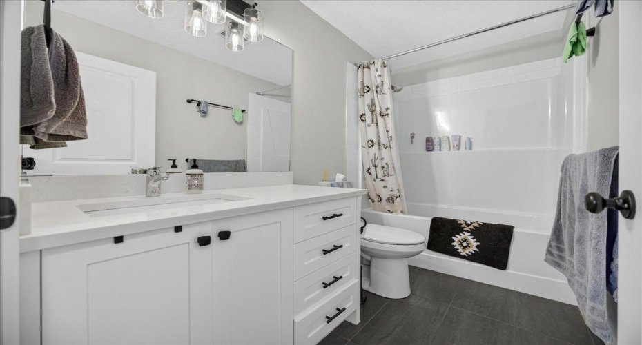 4620 81 Street, Calgary, Alberta T3B2P6, 4 Bedroom Bedrooms, 0 ,4 BathroomBathrooms,Residential,For Sale,81,0,A2325957