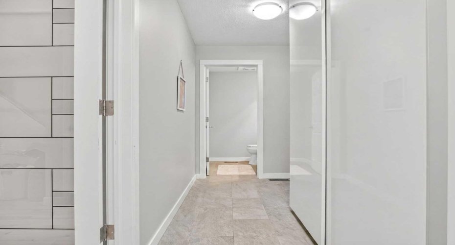 12 Wood Crescent, Calgary, Alberta T2W 4B4, 2 Bedroom Bedrooms, 0 ,4 BathroomBathrooms,Residential,For Sale,Wood,0,A2325999