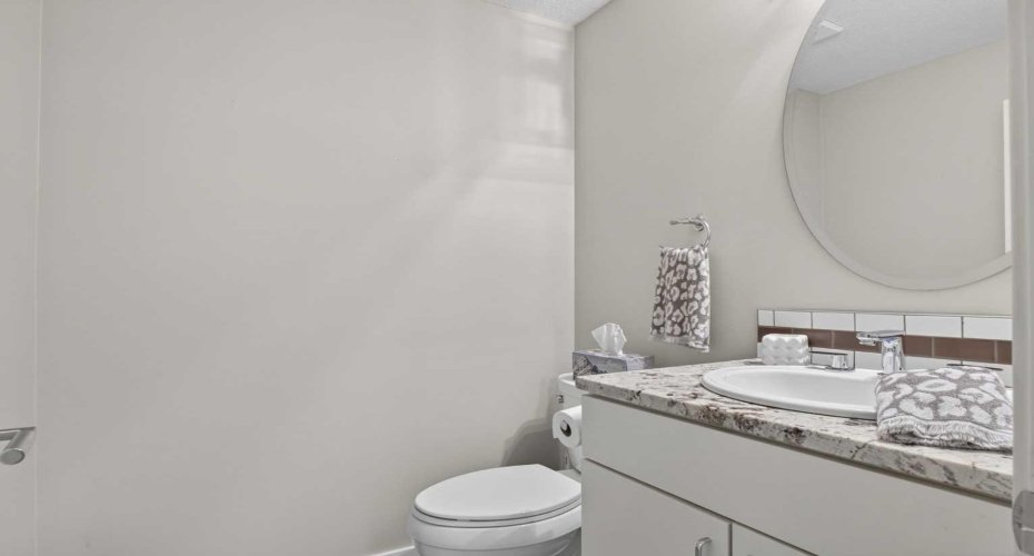 12 Wood Crescent, Calgary, Alberta T2W 4B4, 2 Bedroom Bedrooms, 0 ,4 BathroomBathrooms,Residential,For Sale,Wood,0,A2325999