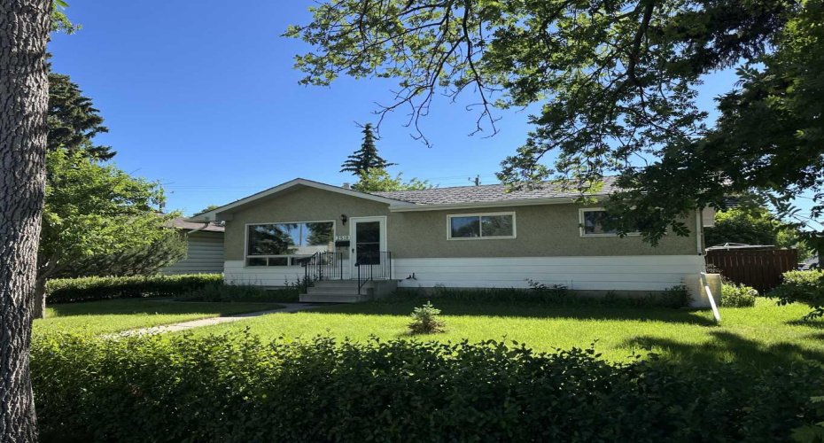 2510 35 Street, Calgary, Alberta T2B0X3, 5 Bedroom Bedrooms, 0 ,2 BathroomBathrooms,Residential,For Sale,35,0,A2326534