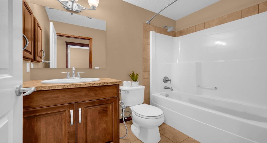 1011 Kings Heights Road, Airdrie, Alberta T4A0M5, 4 Bedroom Bedrooms, 0 ,4 BathroomBathrooms,Residential,For Sale,Kings Heights,0,A2326841