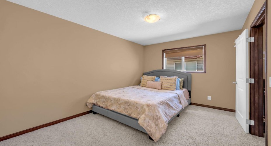 1011 Kings Heights Road, Airdrie, Alberta T4A0M5, 4 Bedroom Bedrooms, 0 ,4 BathroomBathrooms,Residential,For Sale,Kings Heights,0,A2326841