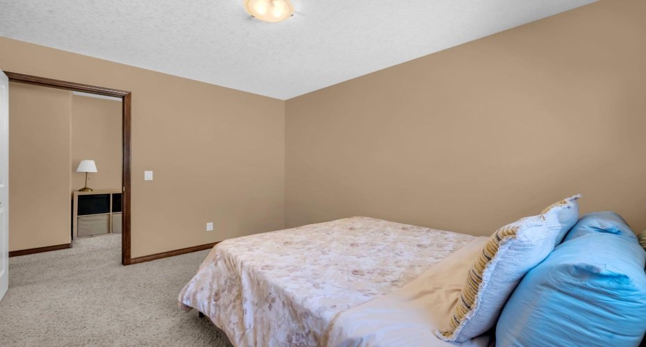 1011 Kings Heights Road, Airdrie, Alberta T4A0M5, 4 Bedroom Bedrooms, 0 ,4 BathroomBathrooms,Residential,For Sale,Kings Heights,0,A2326841
