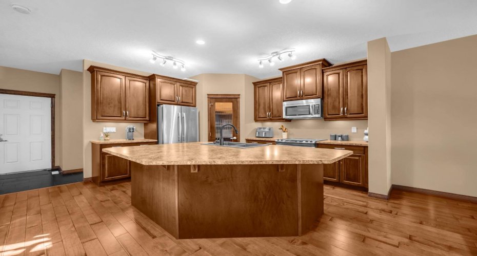 1011 Kings Heights Road, Airdrie, Alberta T4A0M5, 4 Bedroom Bedrooms, 0 ,4 BathroomBathrooms,Residential,For Sale,Kings Heights,0,A2326841