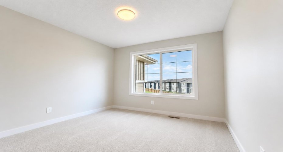 124 Waterford Way, Chestermere, Alberta T1X3A2, 3 Bedrooms Bedrooms, ,3 BathroomsBathrooms,Residential,For Sale,Waterford,A2326843