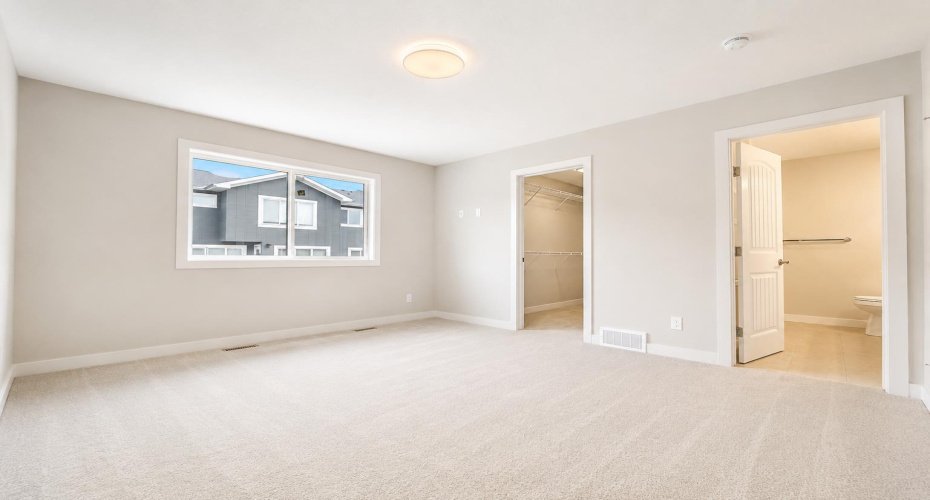 124 Waterford Way, Chestermere, Alberta T1X3A2, 3 Bedrooms Bedrooms, ,3 BathroomsBathrooms,Residential,For Sale,Waterford,A2326843