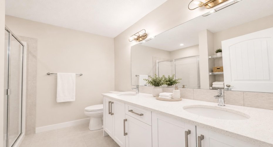 124 Waterford Way, Chestermere, Alberta T1X3A2, 3 Bedrooms Bedrooms, ,3 BathroomsBathrooms,Residential,For Sale,Waterford,A2326843