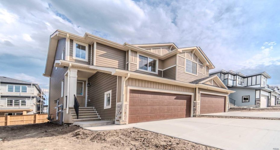 124 Waterford Way, Chestermere, Alberta T1X3A2, 3 Bedrooms Bedrooms, ,3 BathroomsBathrooms,Residential,For Sale,Waterford,A2326843