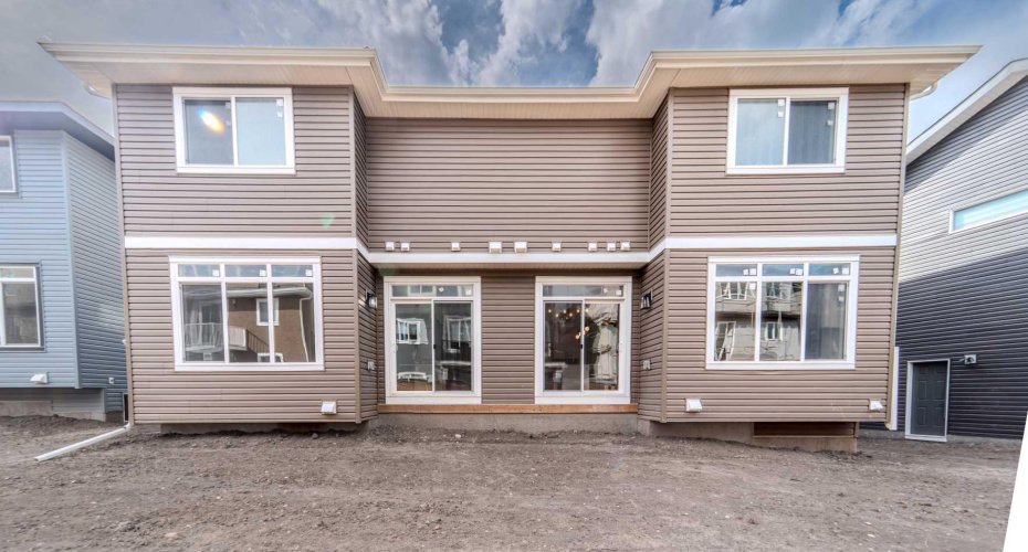 124 Waterford Way, Chestermere, Alberta T1X3A2, 3 Bedrooms Bedrooms, ,3 BathroomsBathrooms,Residential,For Sale,Waterford,A2326843