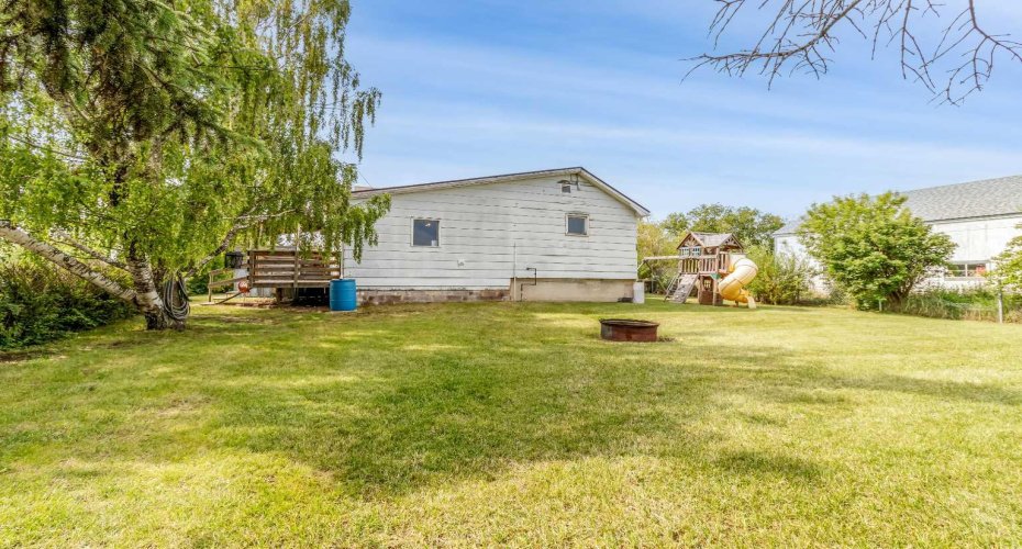 24 Main Street, Ardley, Alberta T0M 0V0, 2 Bedroom Bedrooms, 0 ,2 BathroomBathrooms,Residential,For Sale,Main Street,0,A2234335