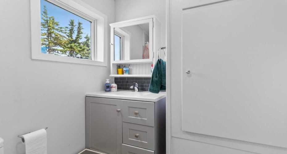 24 Main Street, Ardley, Alberta T0M 0V0, 2 Bedroom Bedrooms, 0 ,2 BathroomBathrooms,Residential,For Sale,Main Street,0,A2234335