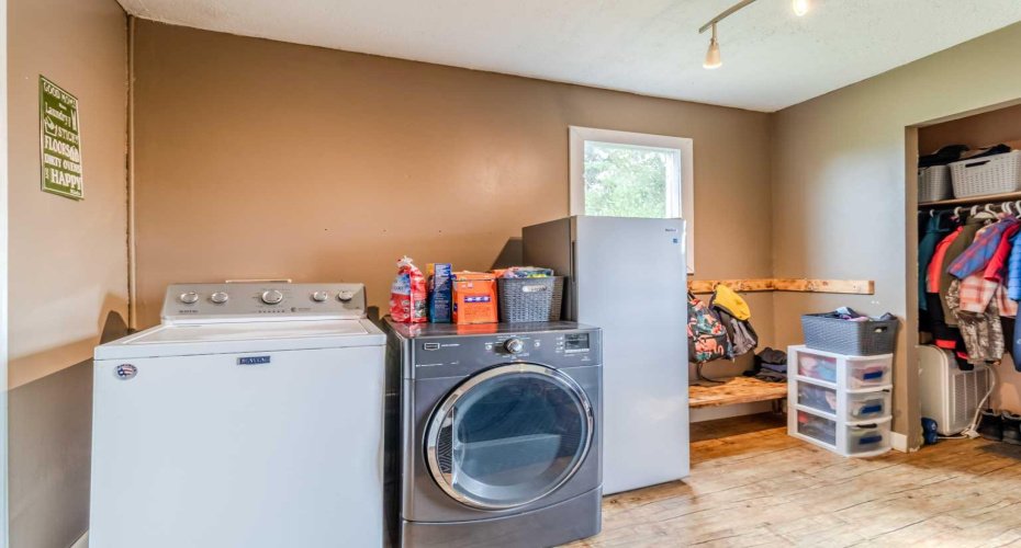 24 Main Street, Ardley, Alberta T0M 0V0, 2 Bedroom Bedrooms, 0 ,2 BathroomBathrooms,Residential,For Sale,Main Street,0,A2234335