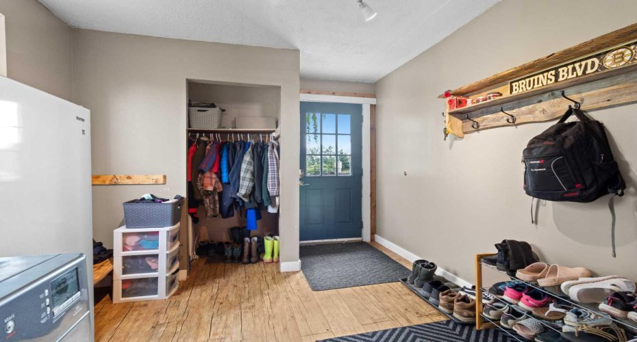 24 Main Street, Ardley, Alberta T0M 0V0, 2 Bedroom Bedrooms, 0 ,2 BathroomBathrooms,Residential,For Sale,Main Street,0,A2234335