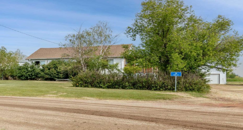 24 Main Street, Ardley, Alberta T0M 0V0, 2 Bedroom Bedrooms, 0 ,2 BathroomBathrooms,Residential,For Sale,Main Street,0,A2234335