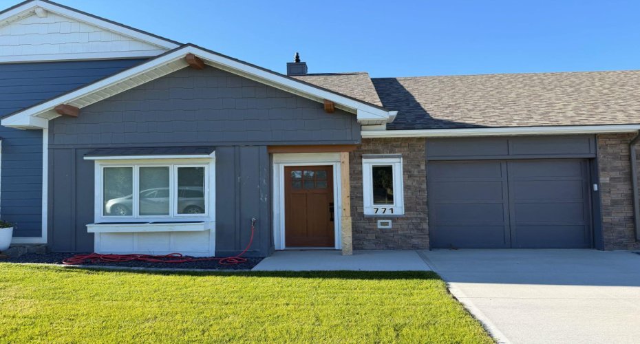 771 7 Avenue, Cardston, Alberta T0K 0K0, 2 Bedroom Bedrooms, 0 ,2 BathroomBathrooms,Residential,For Sale,7,0,A2280352