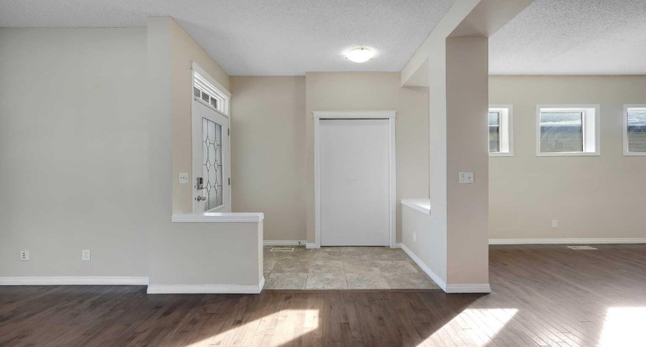 1833 New Brighton Drive, Calgary, Alberta T2Z 4N8, 4 Bedroom Bedrooms, 0 ,4 BathroomBathrooms,Residential,For Sale,New Brighton,0,A2294121