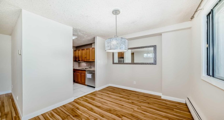 111 14 Avenue, Calgary, Alberta T2G 1C6, 1 Bedroom Bedrooms, 0 ,1 BathroomBathrooms,Residential,For Sale,14,0,A2311354