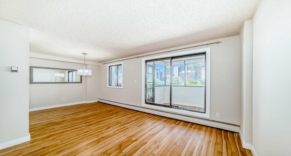 111 14 Avenue, Calgary, Alberta T2G 1C6, 1 Bedroom Bedrooms, 0 ,1 BathroomBathrooms,Residential,For Sale,14,0,A2311354
