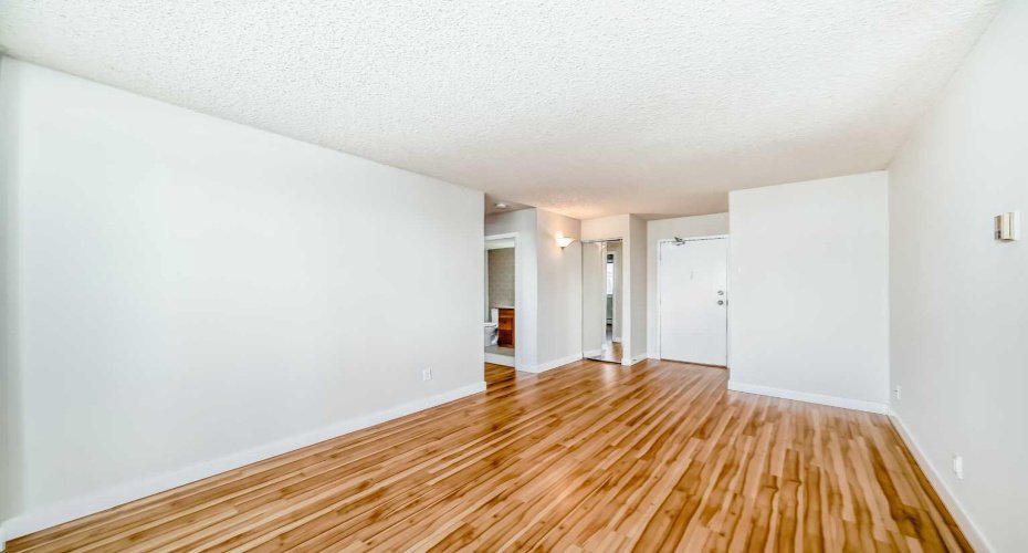 111 14 Avenue, Calgary, Alberta T2G 1C6, 1 Bedroom Bedrooms, 0 ,1 BathroomBathrooms,Residential,For Sale,14,0,A2311354
