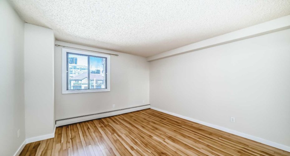 111 14 Avenue, Calgary, Alberta T2G 1C6, 1 Bedroom Bedrooms, 0 ,1 BathroomBathrooms,Residential,For Sale,14,0,A2311354
