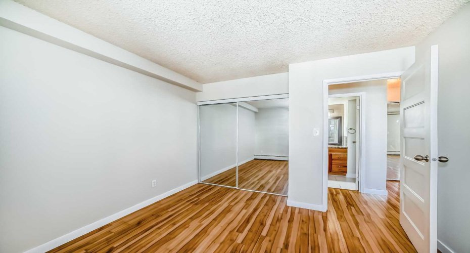 111 14 Avenue, Calgary, Alberta T2G 1C6, 1 Bedroom Bedrooms, 0 ,1 BathroomBathrooms,Residential,For Sale,14,0,A2311354