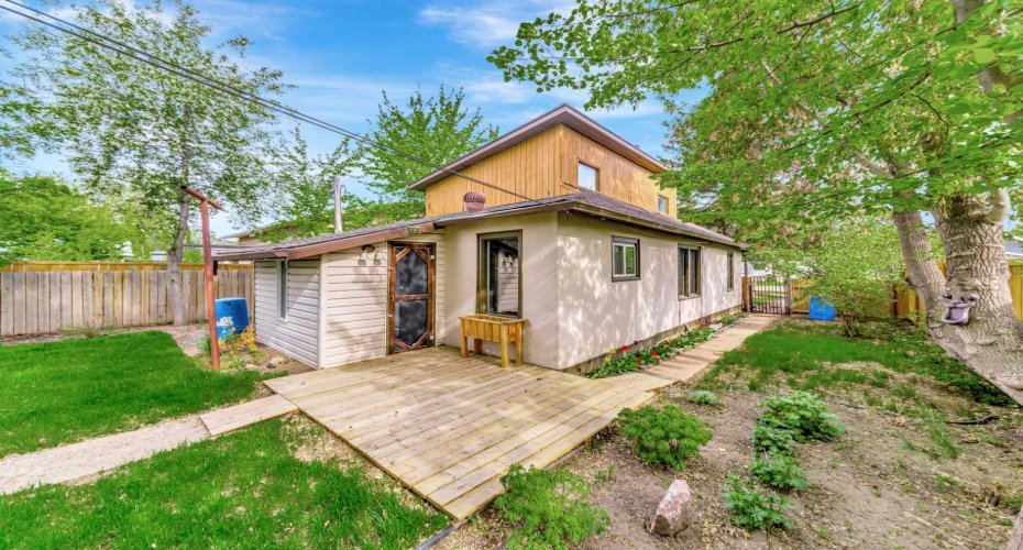 5207 48 Street, Lloydminster, Alberta T9V 0J2, 2 Bedroom Bedrooms, 0 ,2 BathroomBathrooms,Residential,For Sale,48,0,A2315455
