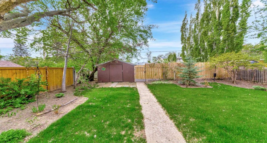 5207 48 Street, Lloydminster, Alberta T9V 0J2, 2 Bedroom Bedrooms, 0 ,2 BathroomBathrooms,Residential,For Sale,48,0,A2315455