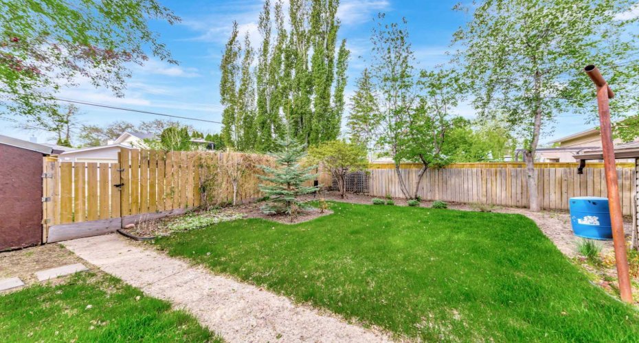 5207 48 Street, Lloydminster, Alberta T9V 0J2, 2 Bedroom Bedrooms, 0 ,2 BathroomBathrooms,Residential,For Sale,48,0,A2315455