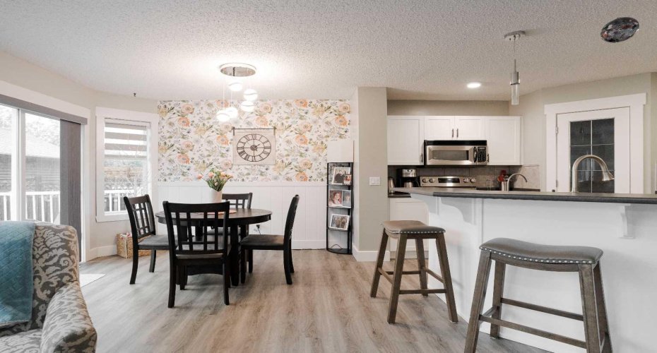 213 Parry Crescent, Fort McMurray, Alberta T9K 2T5, 4 Bedroom Bedrooms, 0 ,4 BathroomBathrooms,Residential,For Sale,Parry,0,A2317087