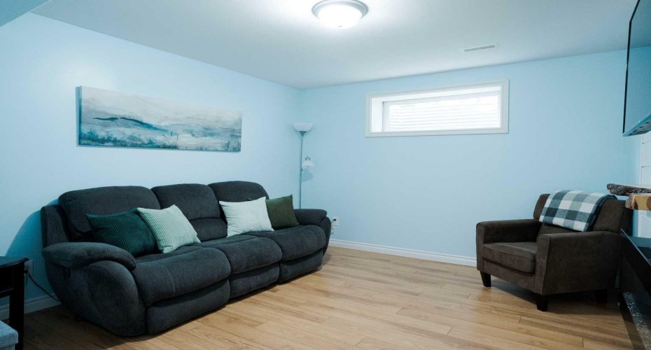 213 Parry Crescent, Fort McMurray, Alberta T9K 2T5, 4 Bedroom Bedrooms, 0 ,4 BathroomBathrooms,Residential,For Sale,Parry,0,A2317087