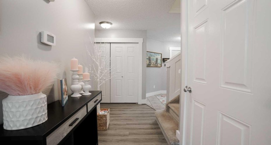 213 Parry Crescent, Fort McMurray, Alberta T9K 2T5, 4 Bedroom Bedrooms, 0 ,4 BathroomBathrooms,Residential,For Sale,Parry,0,A2317087