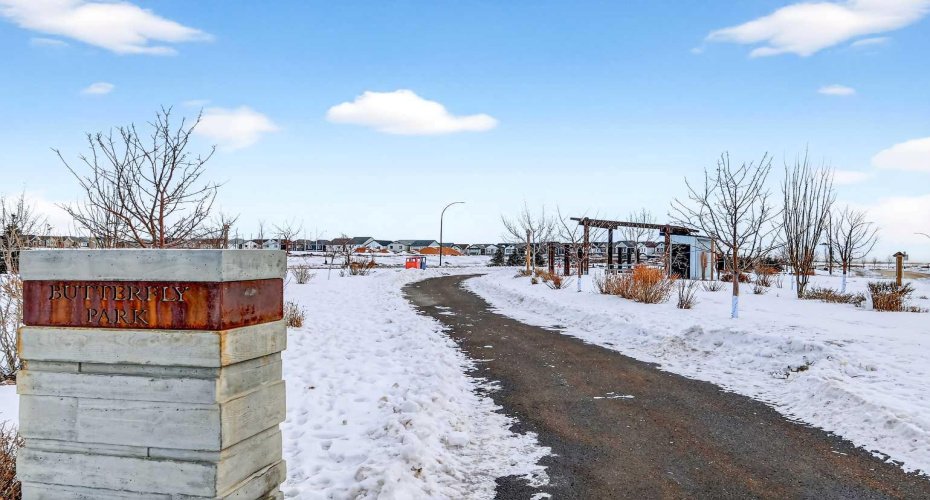 1750 Rangeview Drive, Calgary, Alberta T3S 0X3, 3 Bedroom Bedrooms, 0 ,3 BathroomBathrooms,Residential,For Sale,Rangeview,0,A2317424