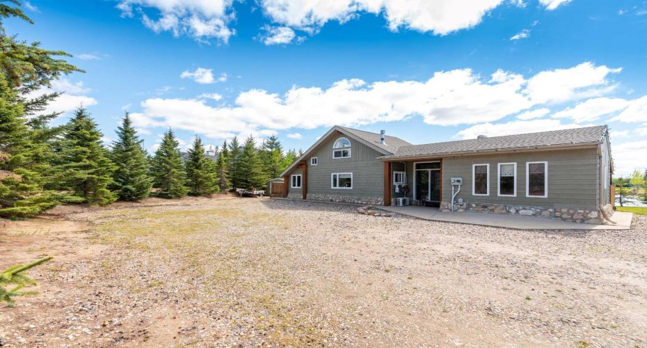 18 Sandpiper Estates, Sandy Beach, Alberta T9V 2S1, 2 Bedroom Bedrooms, 0 ,1 BathroomBathrooms,Residential,For Sale,Sandpiper,0,A2318034
