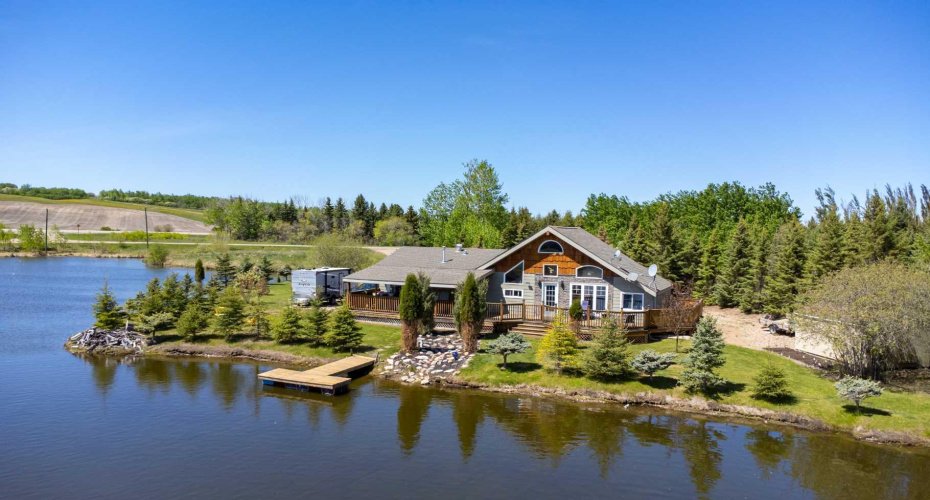 18 Sandpiper Estates, Sandy Beach, Alberta T9V 2S1, 2 Bedroom Bedrooms, 0 ,1 BathroomBathrooms,Residential,For Sale,Sandpiper,0,A2318034