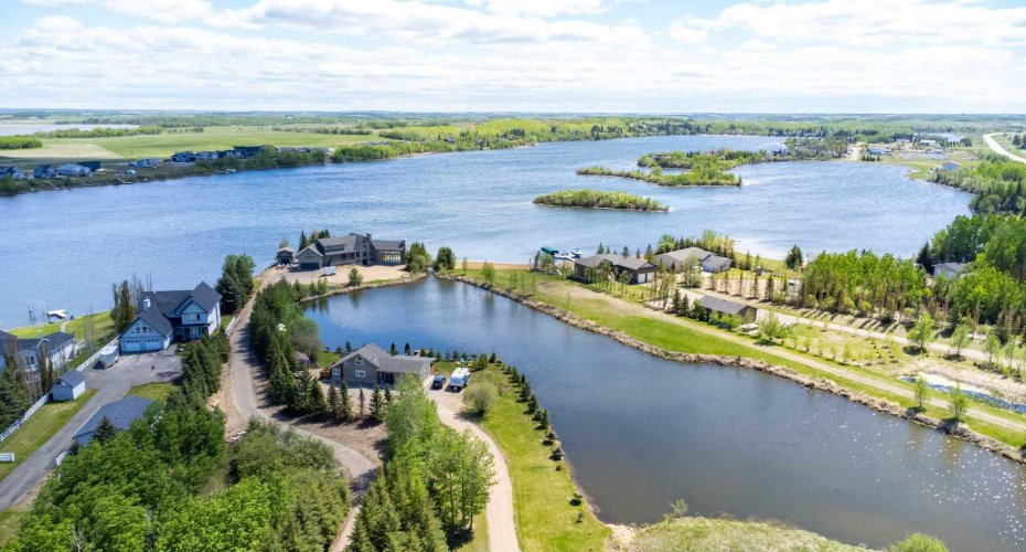 18 Sandpiper Estates, Sandy Beach, Alberta T9V 2S1, 2 Bedroom Bedrooms, 0 ,1 BathroomBathrooms,Residential,For Sale,Sandpiper,0,A2318034