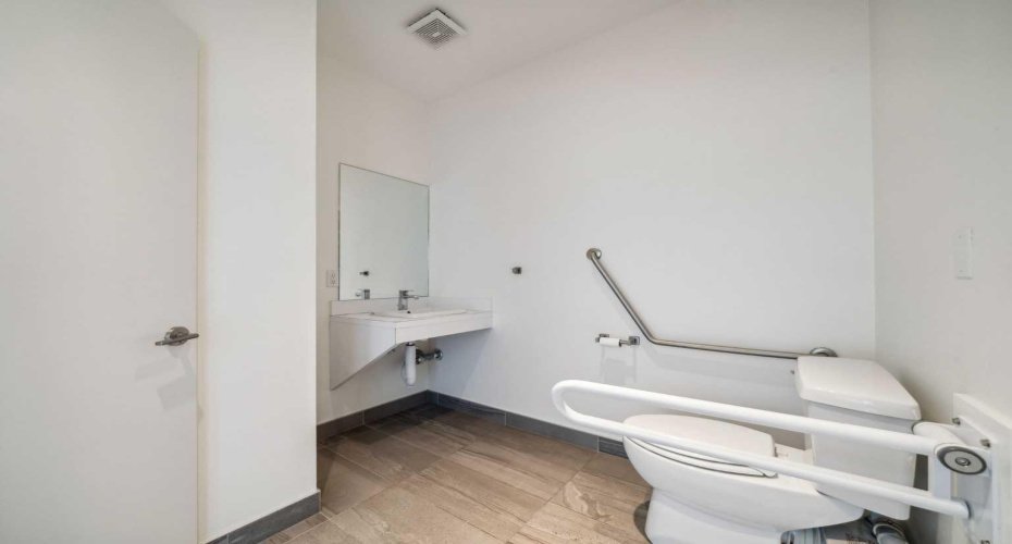 2nd half bath