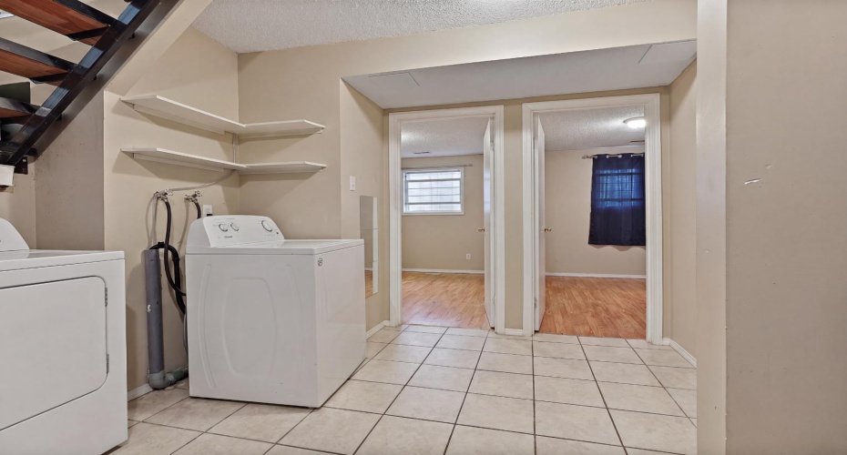 5 Acadia Road, Lethbridge, Alberta T1K 4C1, 2 Bedroom Bedrooms, 0 ,1 BathroomBathrooms,Residential,For Sale,Acadia,0,A2319104