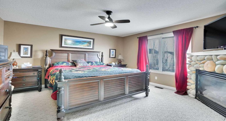 251 Lakeview Cove, Chestermere, Alberta T1X 1E7, 3 Bedrooms Bedrooms, ,4 BathroomsBathrooms,Residential,For Sale,Lakeview,A2319210