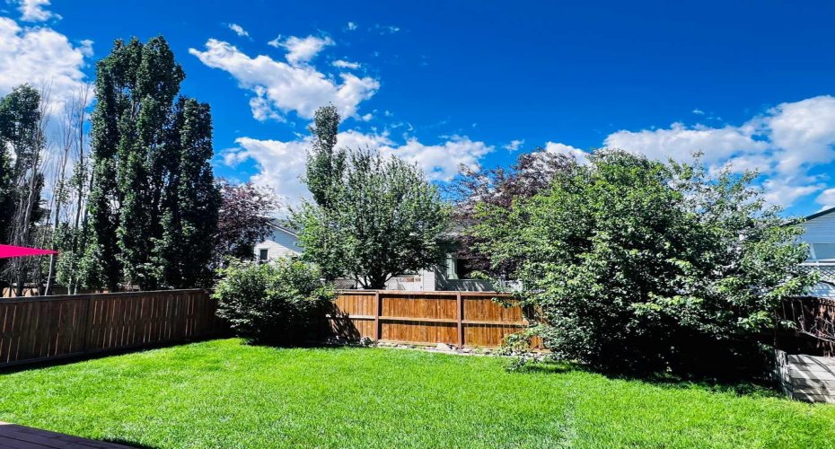 251 Lakeview Cove, Chestermere, Alberta T1X 1E7, 3 Bedrooms Bedrooms, ,4 BathroomsBathrooms,Residential,For Sale,Lakeview,A2319210