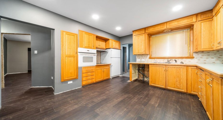 121 5 Street, Medicine Hat, Alberta T1A 0M4, 3 Bedroom Bedrooms, 0 ,1 BathroomBathrooms,Residential,For Sale,5,0,A2326585