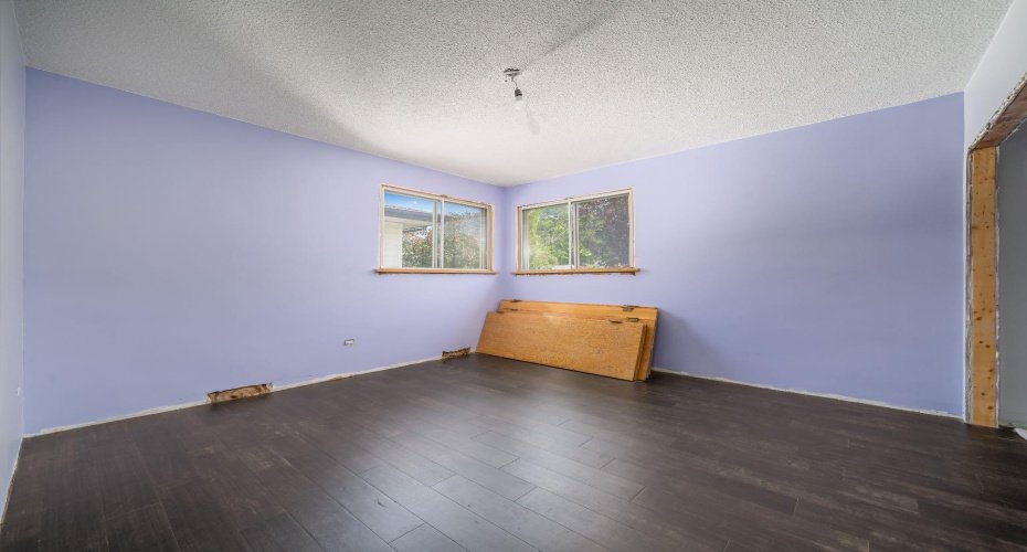 121 5 Street, Medicine Hat, Alberta T1A 0M4, 3 Bedroom Bedrooms, 0 ,1 BathroomBathrooms,Residential,For Sale,5,0,A2326585