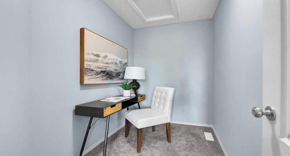 71 Westmount Circle, Okotoks, Alberta T1S 0B7, 3 Bedrooms Bedrooms, ,3 BathroomsBathrooms,Residential,For Sale,Westmount,A2326605