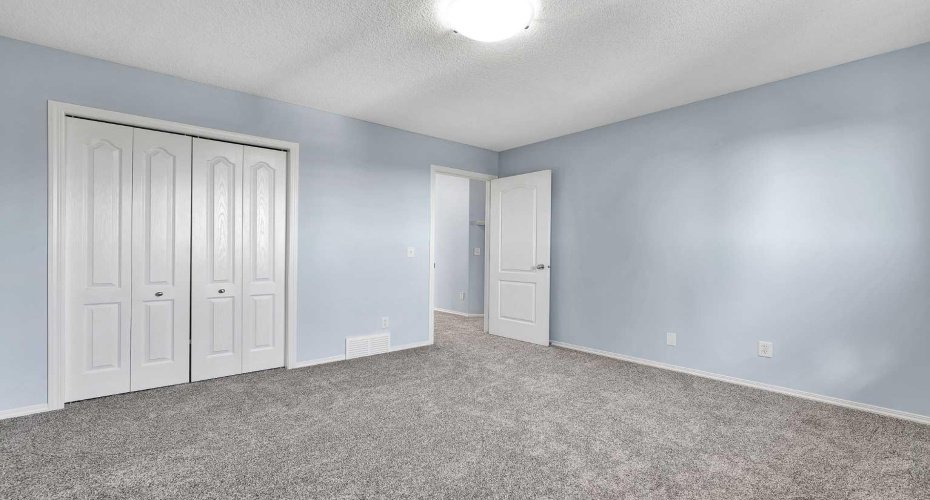 71 Westmount Circle, Okotoks, Alberta T1S 0B7, 3 Bedrooms Bedrooms, ,3 BathroomsBathrooms,Residential,For Sale,Westmount,A2326605