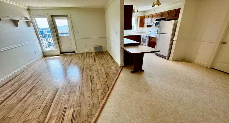9919 99 Avenue, Grande Prairie, Alberta T8V 0R6, 2 Bedroom Bedrooms, 0 ,2 BathroomBathrooms,Residential,For Sale,99,0,A2326614