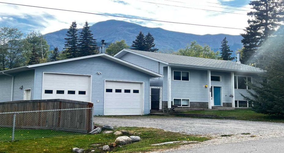 5013 Blue Diamond Crescent, Brule, Alberta T0E 0C0, 4 Bedroom Bedrooms, 0 ,2 BathroomBathrooms,Residential,For Sale,Blue Diamond,0,A2326662