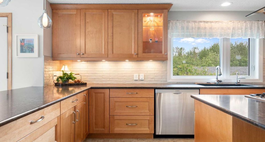 31 Biggar Heights Bay, Rural Rocky View County, Alberta T3R 1H4, 5 Bedroom Bedrooms, 0 ,3 BathroomBathrooms,Residential,For Sale,Biggar Heights,0,A2326666